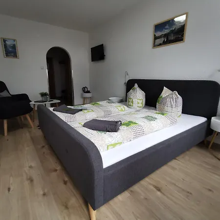 招待所 Bergfried 3*