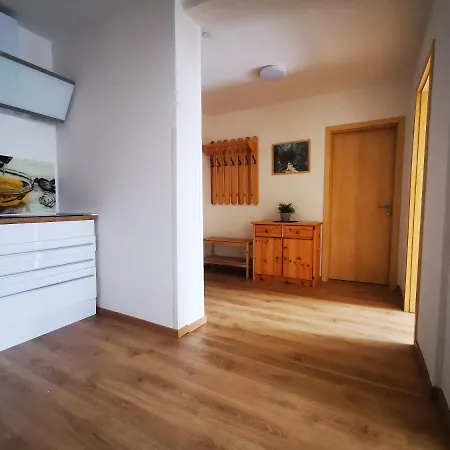 Bergfried 招待所 3*