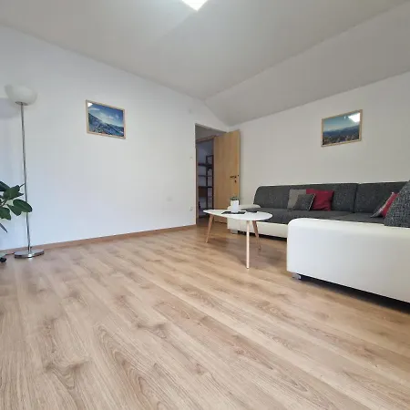 Bergfried 3* 哈尔施塔特